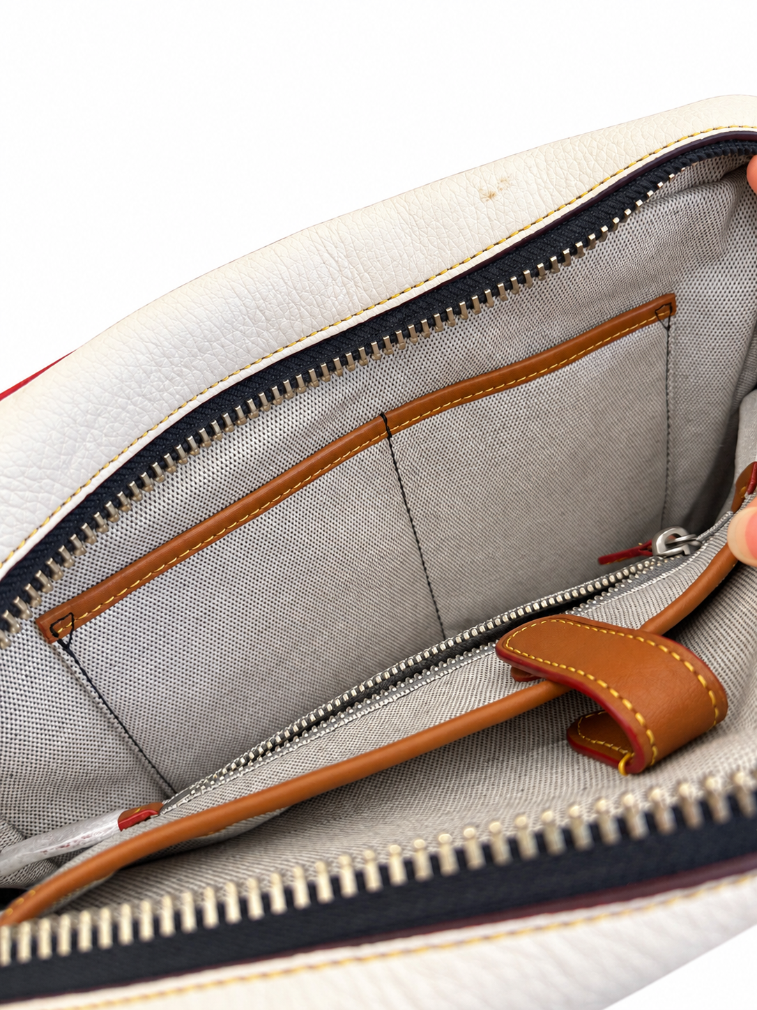 Hi-Five: Coach 1941 x NASA復古飛行斜背包